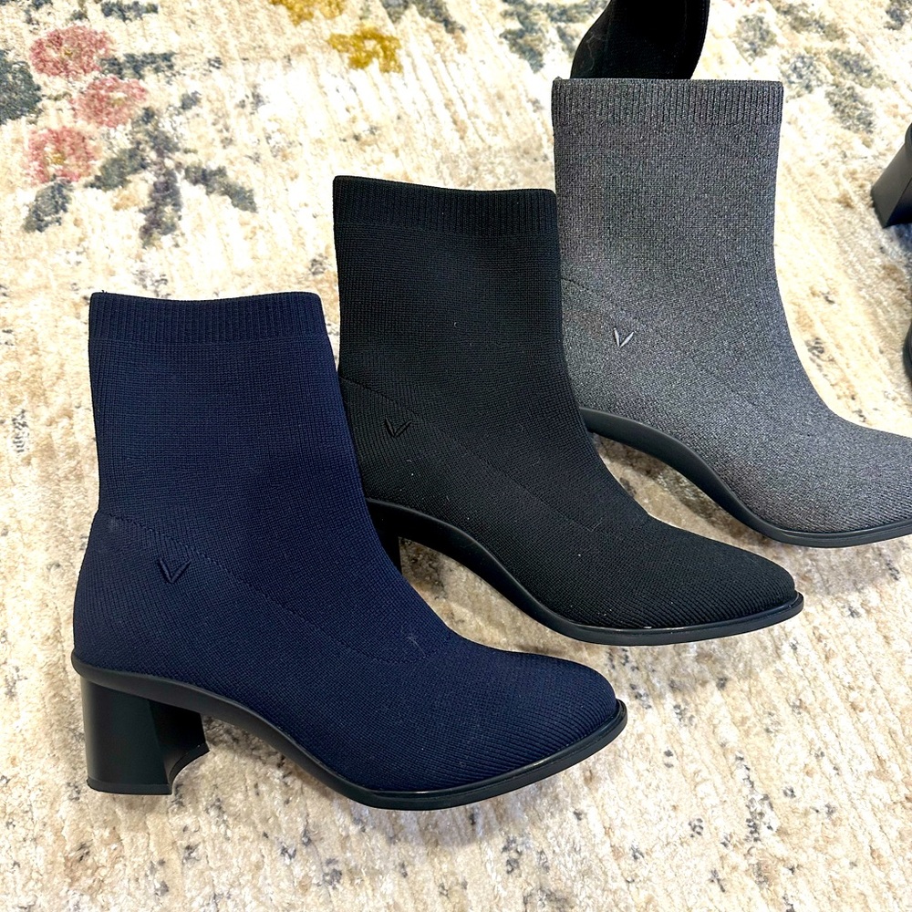 3 Pair brand new vivaia booties🩵